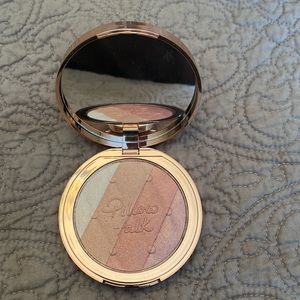Charlotte tilbury pillow talk multi glow highlighter